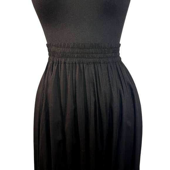 Lassen Sportswear Size Medium Black Rayon Skirt with Pockets - Picture 2 of 8